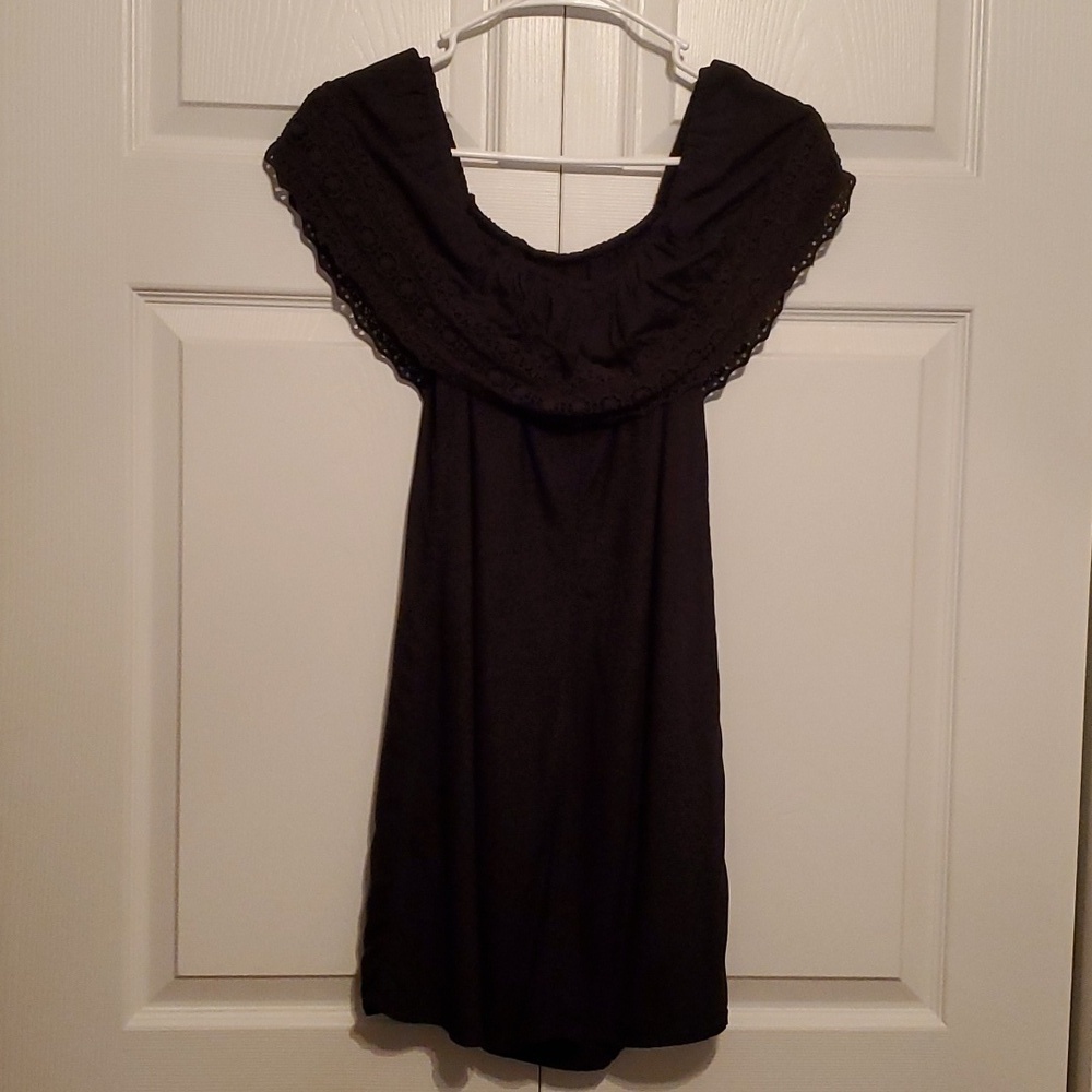 Hollister Black Embroidered Mini Dress | Off-Shoulder Lace Ruffle | Size Small